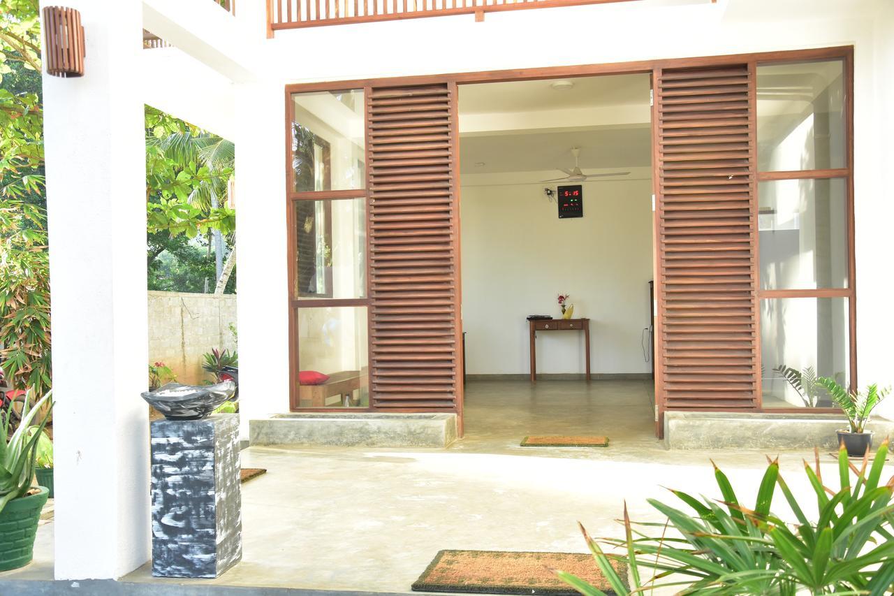 Green Almond Hotel Unawatuna Exterior photo