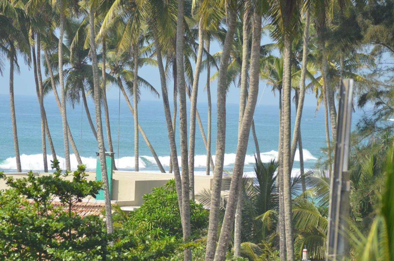 Green Almond Hotel Unawatuna Exterior photo